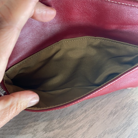 COACH Read Leather Wristlet Flap with Buckle.  Gorgeous! - Picture 6 of 6